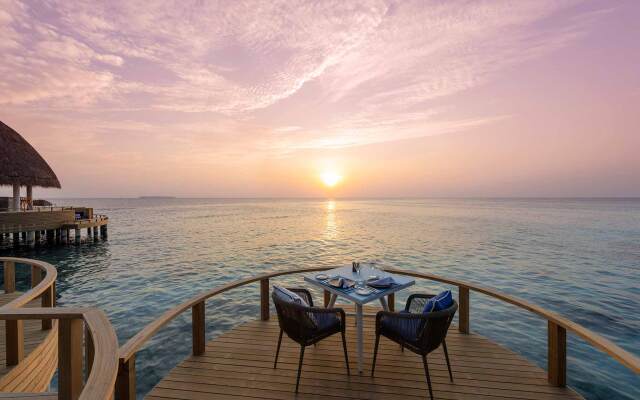 Emerald Faarufushi Resort & Spa - All Inclusive