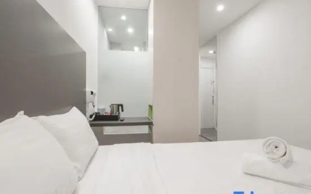 A Hotel Dickson