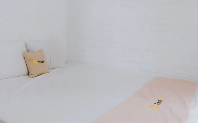 White Cabin By Travelink