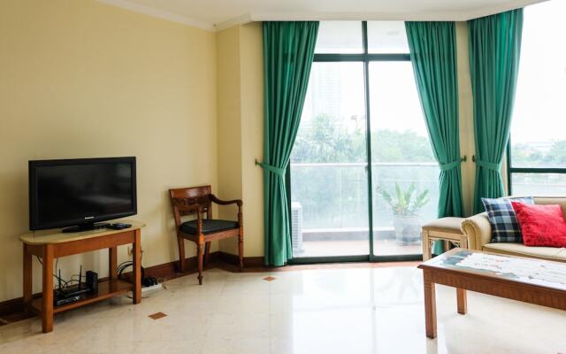3BR with Pool View at Permata Gandaria Apartment