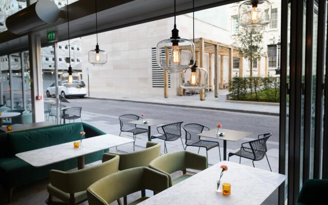 Apex City of London Hotel