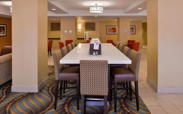 Holiday Inn Express & Suites Page - Lake Powell Area by IHG