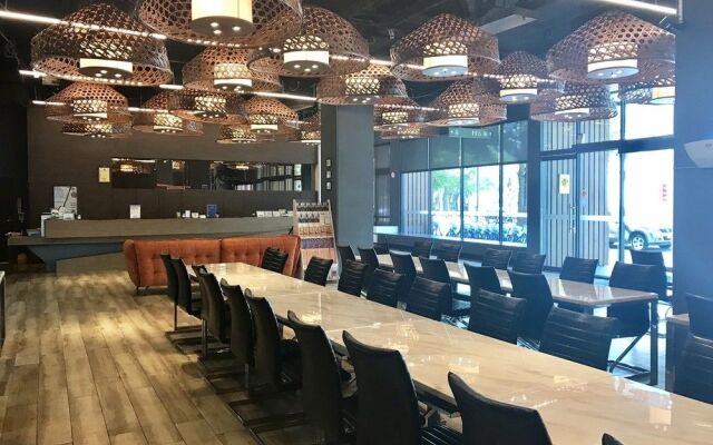 Huashe Hotel Chiayi Branch