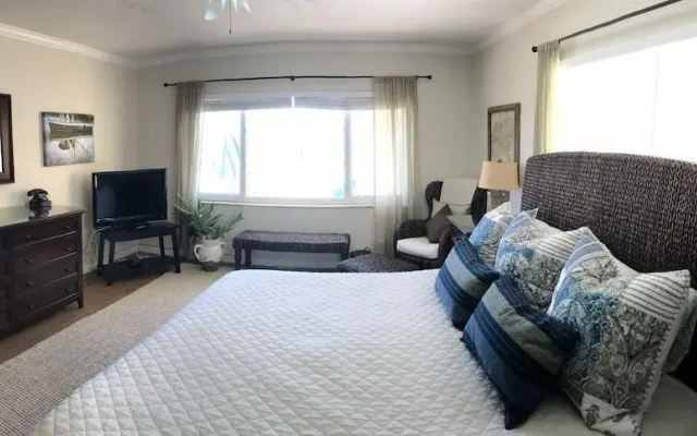 Win-San B-203 - 2 Br Condo