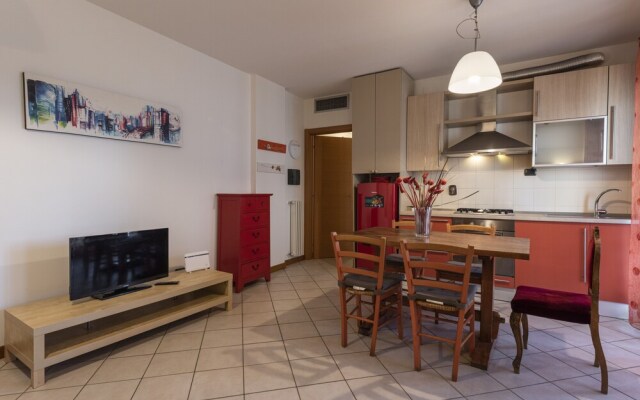 Leopolda Modern by Mmega