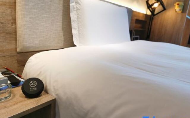 Yiwang Hotel · Selection