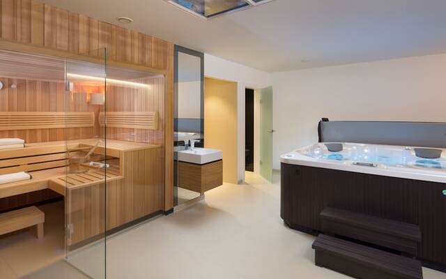 Beach Villa in Korcula with Pool, Sauna & Hot Tub