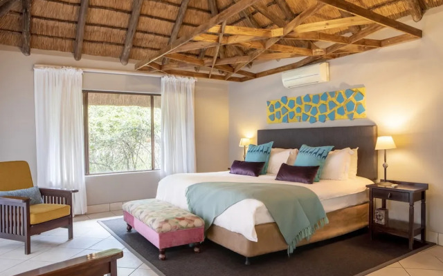 Royal Tree Lodge
