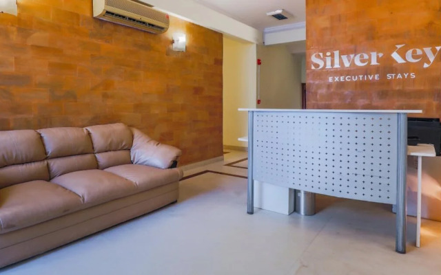 Silverkey Executive Stays 26572 Golf Course Road D88
