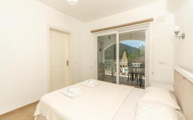 Villa Hill 2