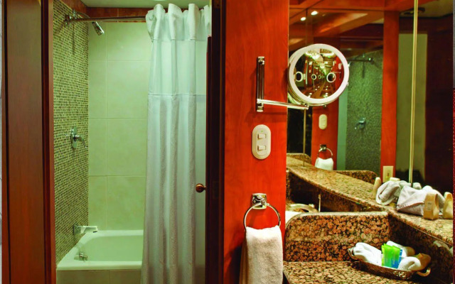 Courtyard by Marriott Mexico City Revolucion