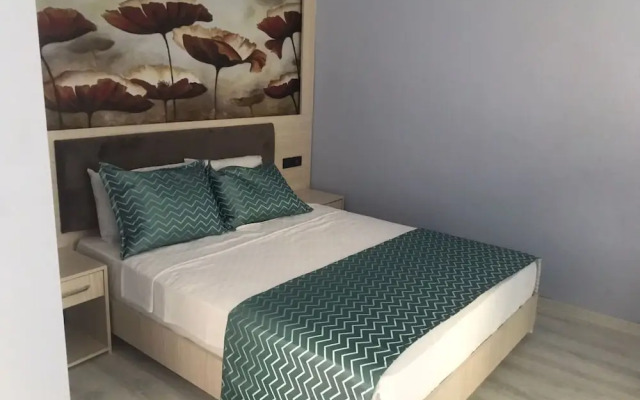 Josef Hotel