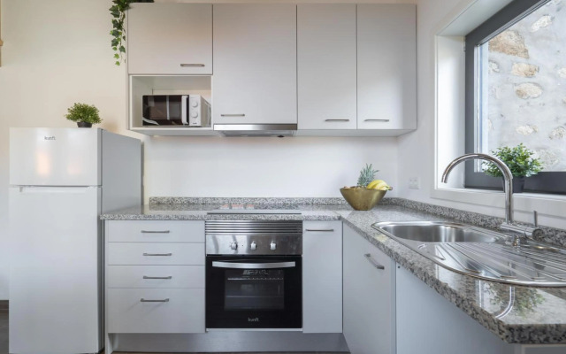 Stylish Duplex House - Terrace & River View