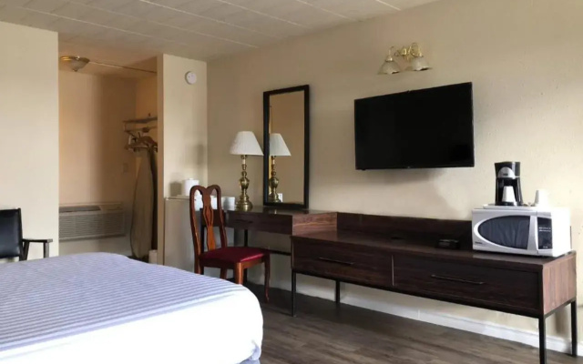 Knights Inn Fort Erie
