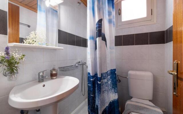 Apostolos Apartment 4