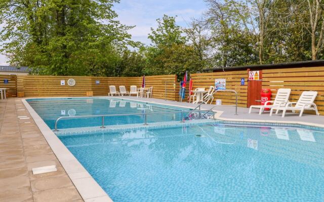 Squirrel Lodge Hazel 6