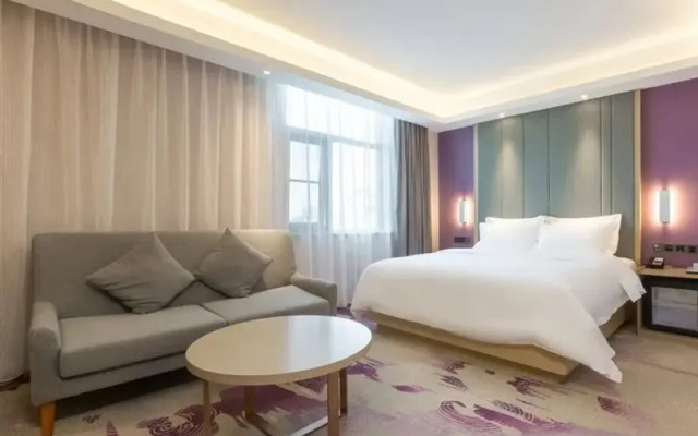 Lavande Hotel  ( Yizhuang Bridge Subway Station,Beijing  YiZhang Development Zone)