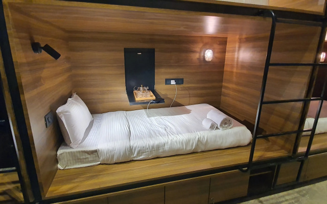 Mayura Aureole Co-living - Hostel