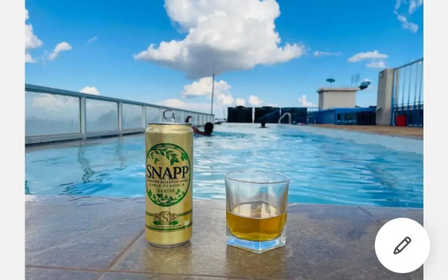 The glenn Apache House with a pool and free wifi