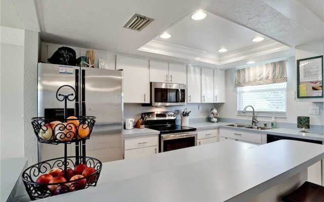 Inlet 21 - Two Bedroom Condo