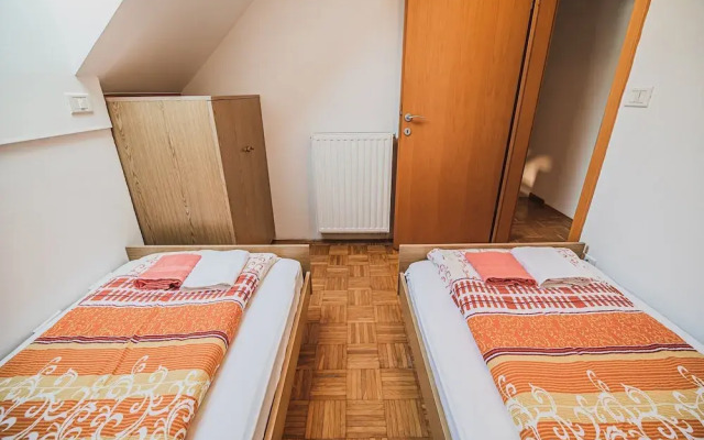 Apartments Rombon Klavdij