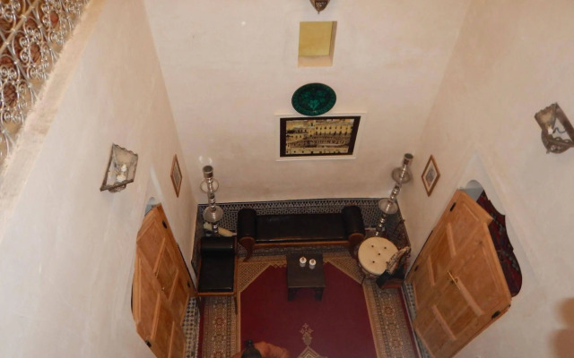 Dar-Lek