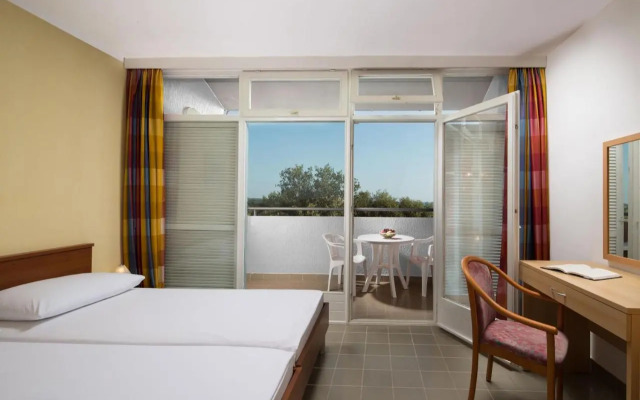 Solaris Naturist Residence