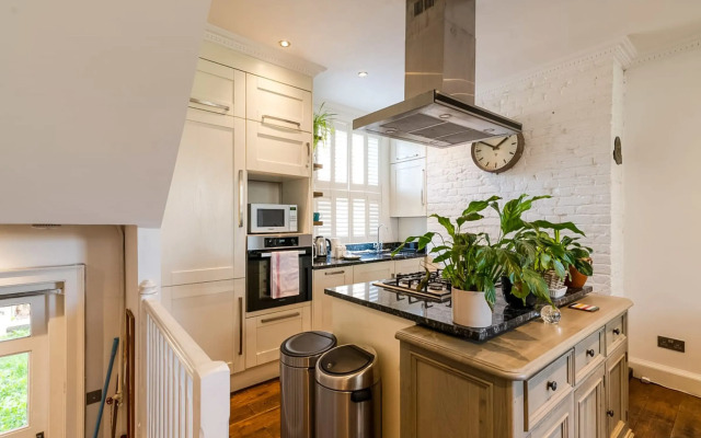 Historic 18th Century Terrace House