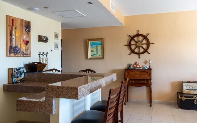 Amazing Luxury Ocean View Condo