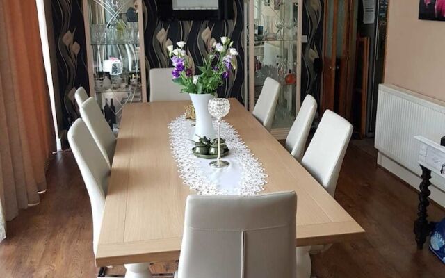 Beautiful Room in Victorian Family Home