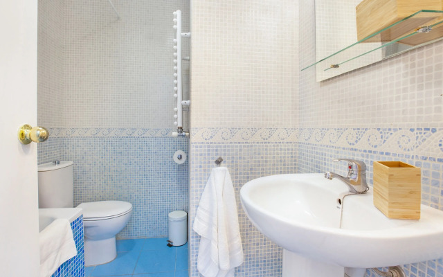 HiGuests - PobleSec Apartment