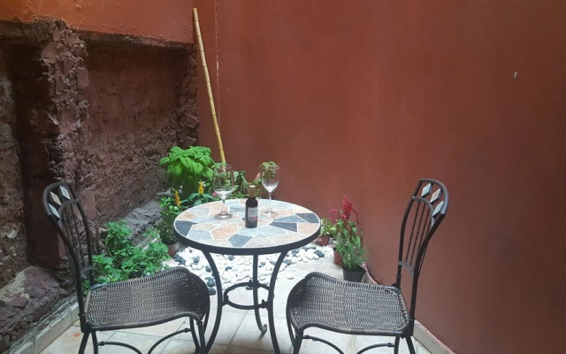Niceplace Inn
