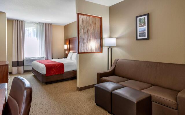 Comfort Suites Eugene