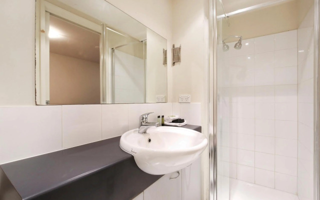 Plum Carlton Serviced Apartments