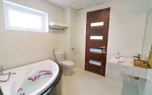 Orchid Hotel Danang