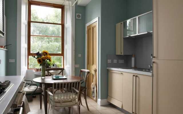 3 Bedroom Home In Bonnie Bruntsfield