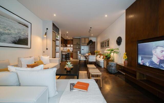 Apartment Seabreeze 2 - Amazing Sunset Penthouse-2bdr with pool-Beachfront