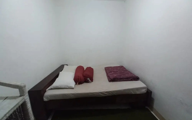 OYO 95096 Dewi Sudirman Guest House – Guest Rooms – Bandung