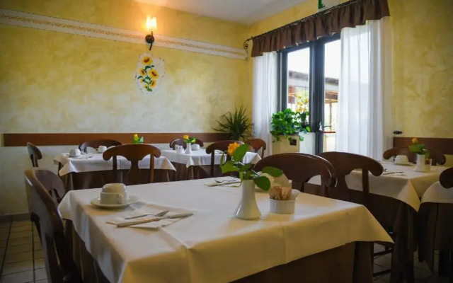 Carlo's Hotel