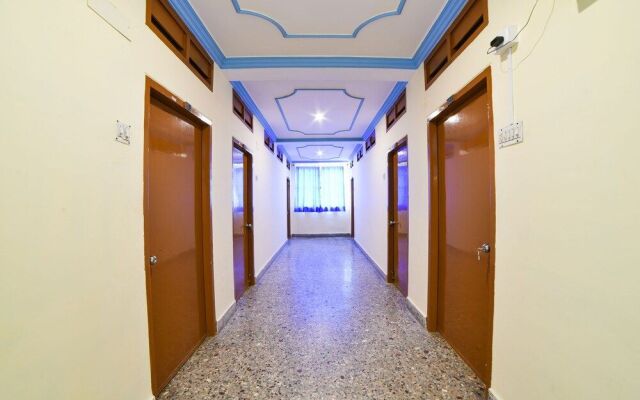 OYO 17316 Radika Residency