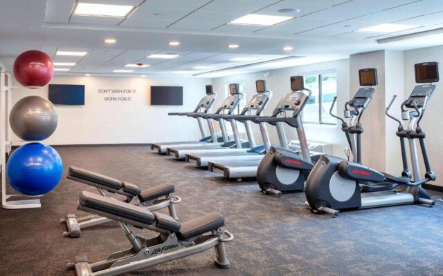 Fairfield by Marriott Inn & Suites Providence Airport Warwick