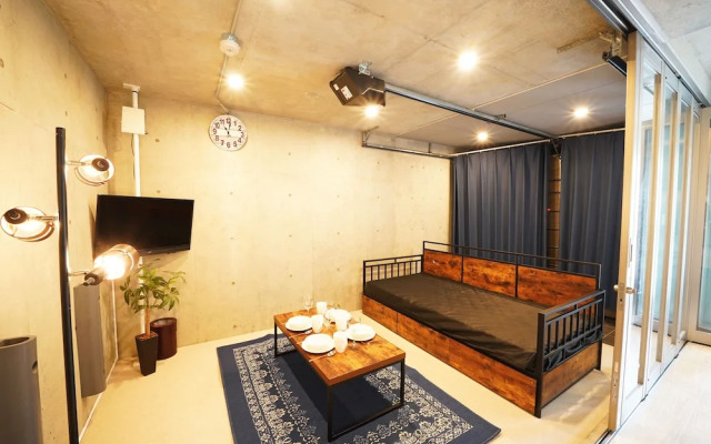 Laffitte Hirai Condominium Hotel