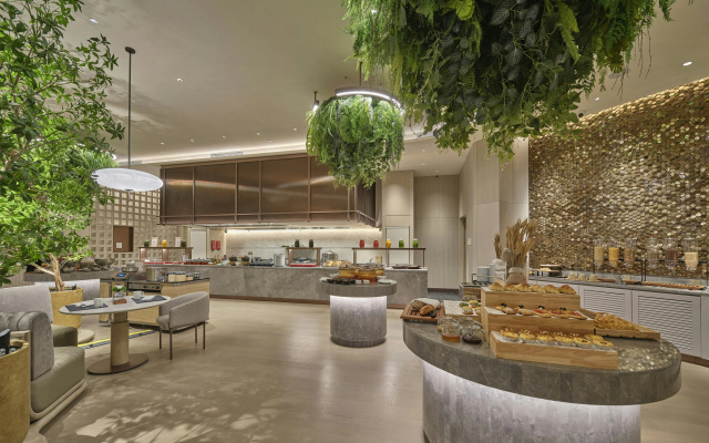 The Reserve Hotel Luoyang, Curio Collection By Hilton