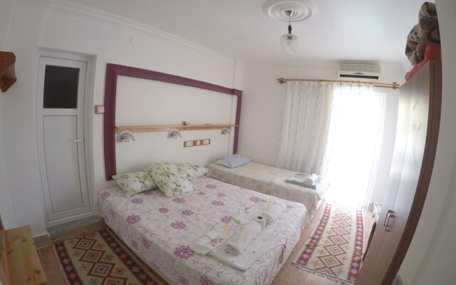 Rose Hotel B&B
