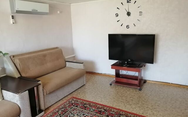 V gostyakh u Baby Poli