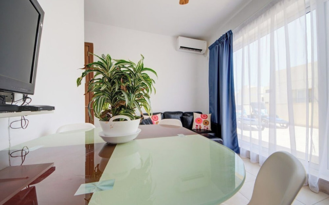 Off The Strand Gzira Top Floor Apartment