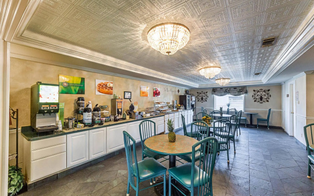 Quality Inn Near Lake Marble Falls