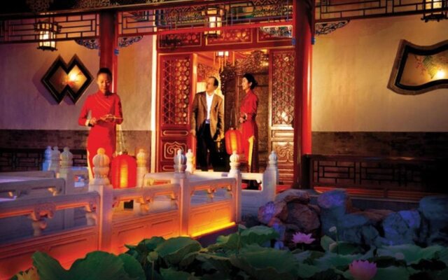 Han's Royal Garden Hotel