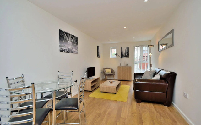Racecourse Serviced Apartments