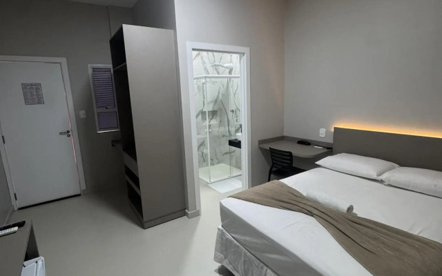Hotel Verde Mares